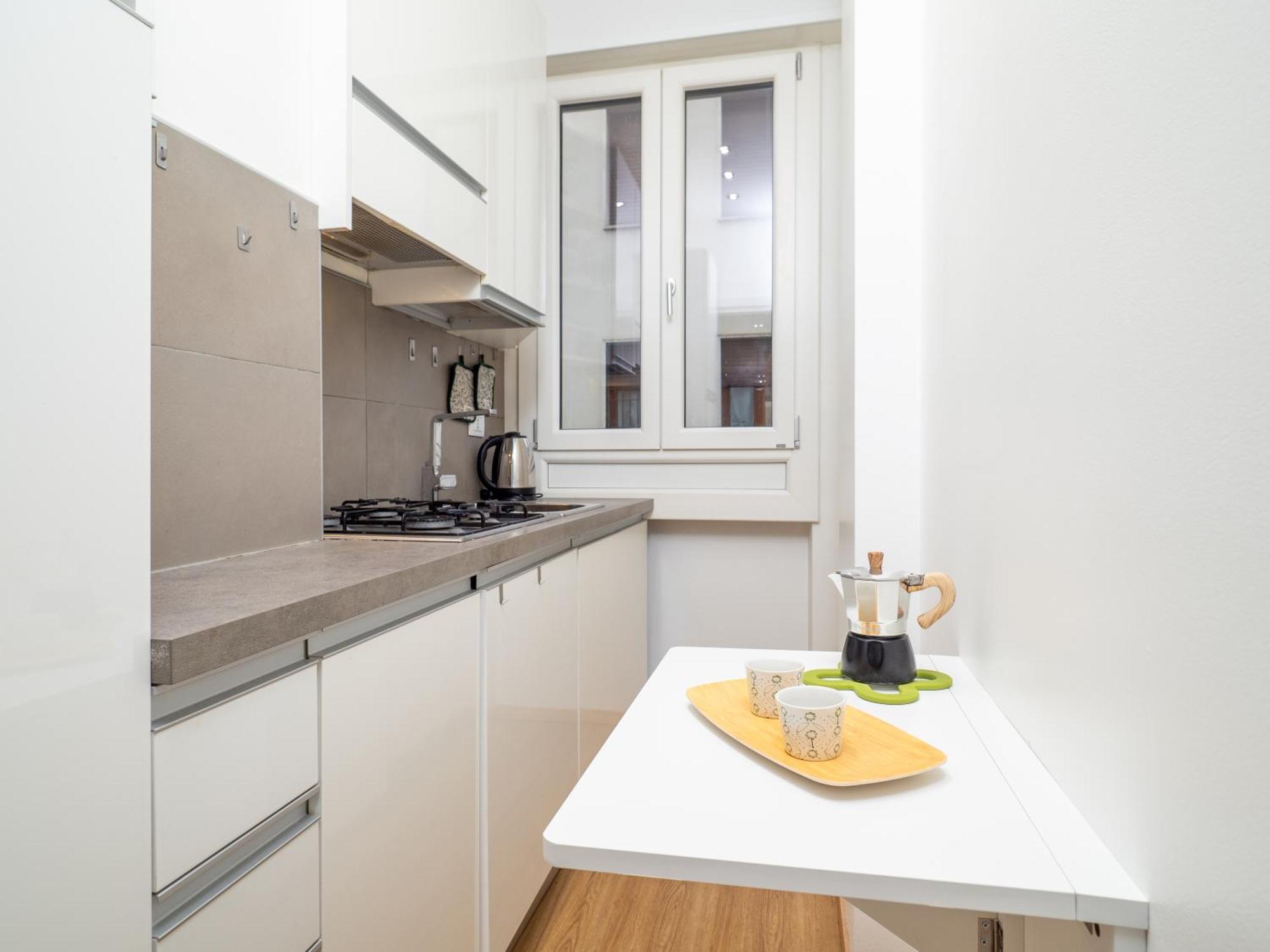 Milano 5 Guests - Modern Apt With Balcony Ngoại thất bức ảnh