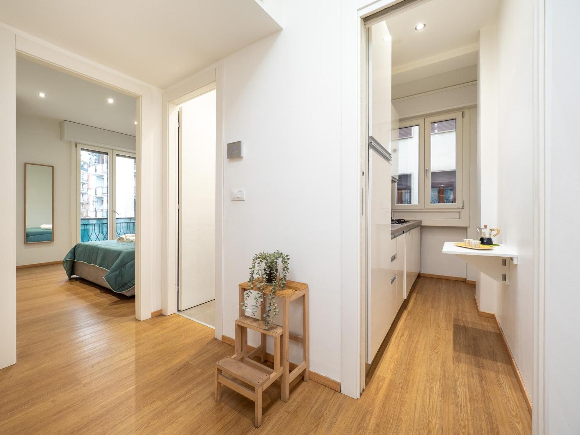 Milano 5 Guests - Modern Apt With Balcony Ngoại thất bức ảnh