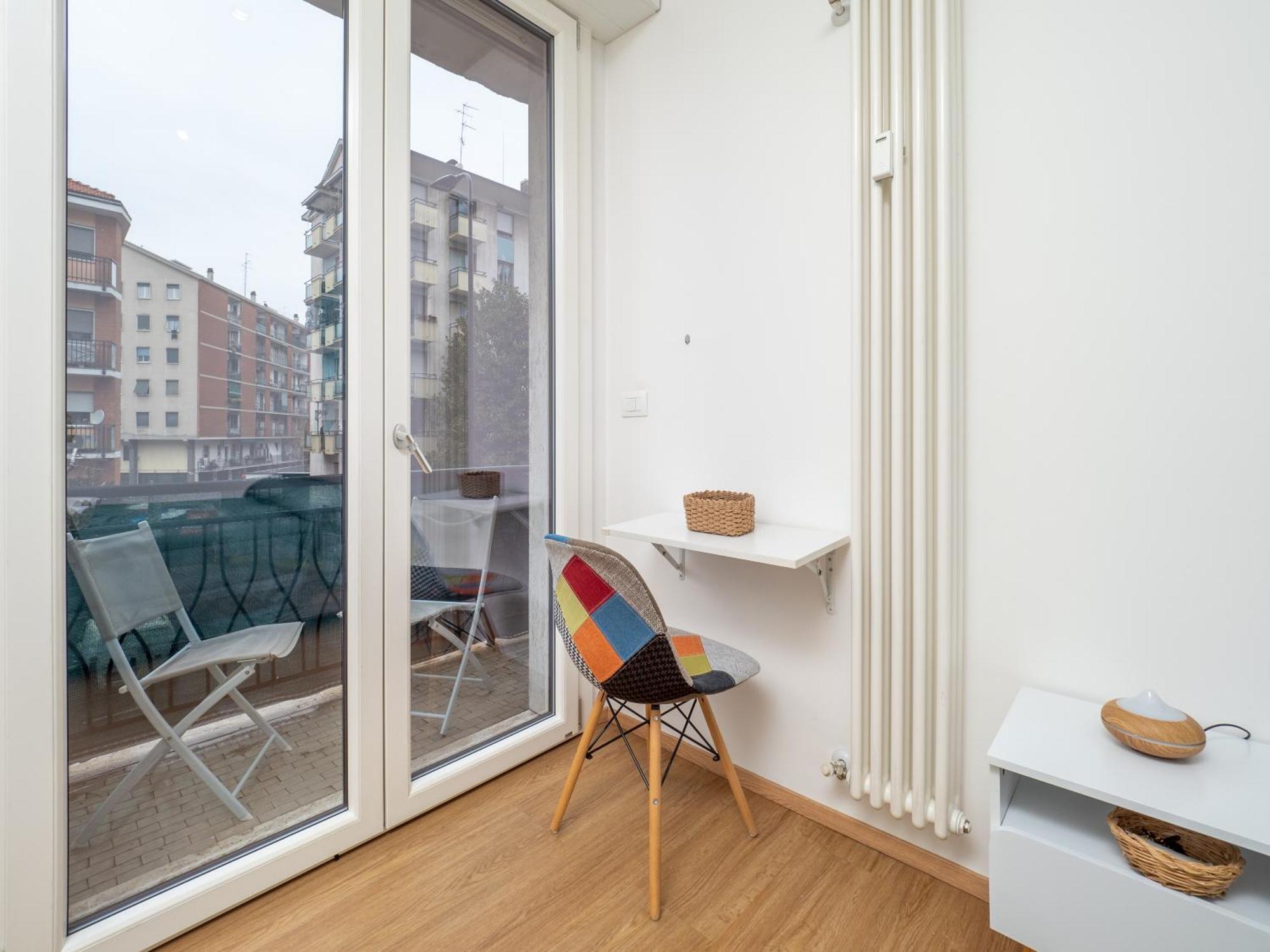 Milano 5 Guests - Modern Apt With Balcony Ngoại thất bức ảnh